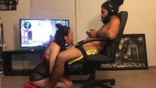 I MADE HIM CUM TWICE WHILE HE TRIED TO PLAY BLACK OPS 4